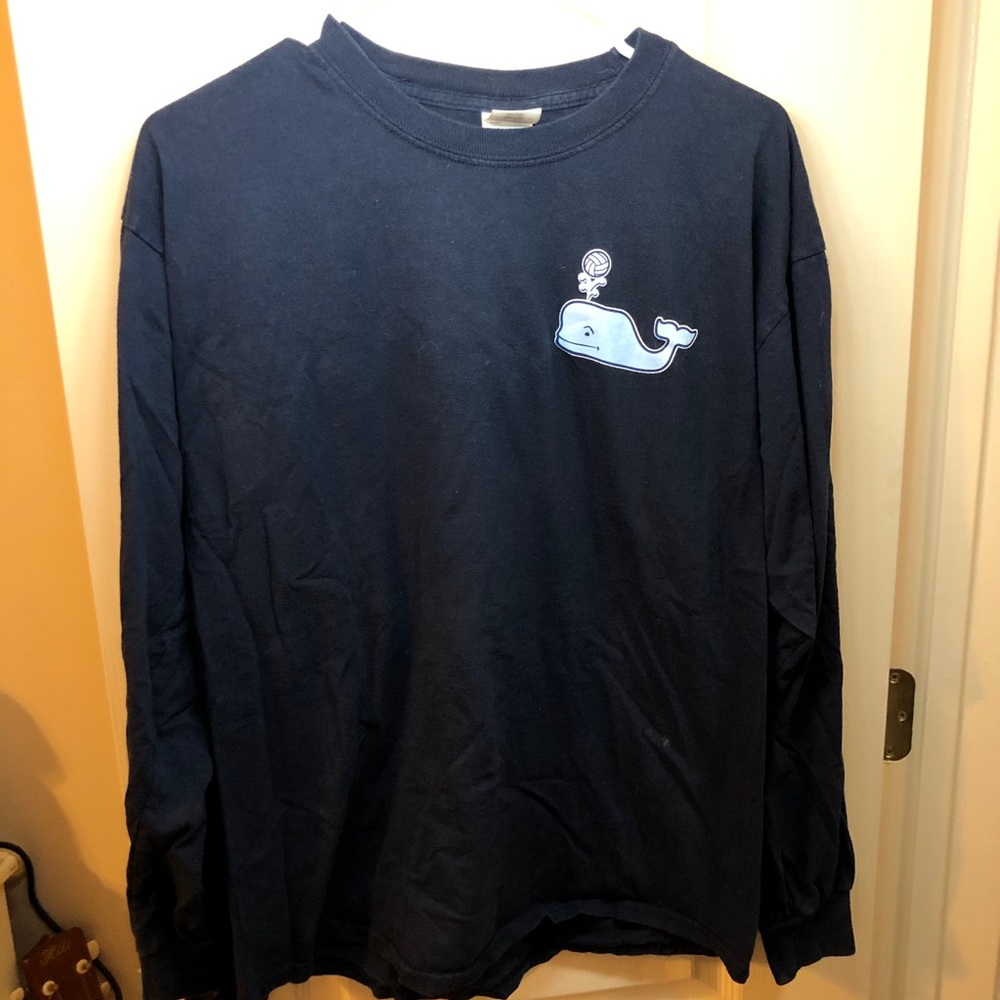 Vineyard Vines whale with volleyball
